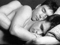 Canada: parte il primo maxi-processo gay - 0107 coppia1 1 - Gay.it Archivio