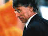 Grillini contro Bossi: omofobia da propaganda - 0109 bossi2 small - Gay.it Archivio