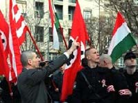 PadovaPride: Casarini contro Forza Nuova - 0109 nazisti3 2 - Gay.it Archivio