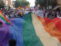 BILANCIO DI UN TRIONFO - 0244 arcobaleno - Gay.it Archivio