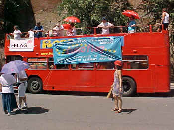 BILANCIO DI UN TRIONFO - 0244 bus - Gay.it Archivio