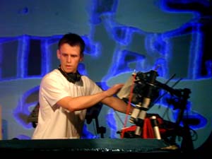 CHICANE, DA IBIZA A LONDRA - 0245 chic live2 - Gay.it Archivio