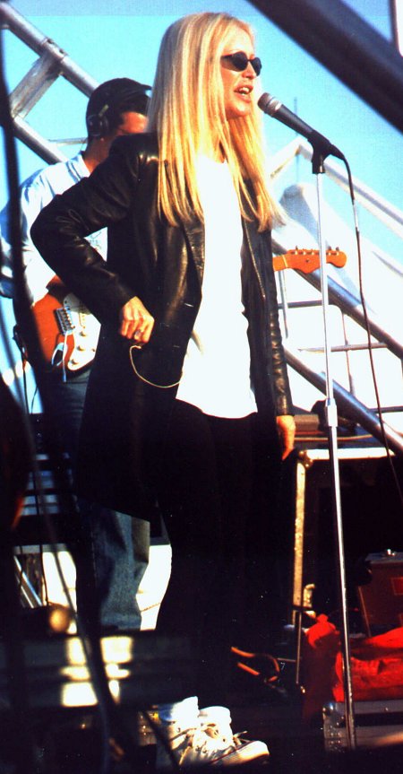 SPLENDIDA PATTY - 0245 pattypravo2 - Gay.it Archivio