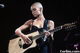 SINEAD O'CONNOR, LA FEDE E IL CORAGGIO - 0249 sinead2 - Gay.it Archivio