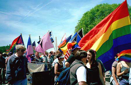 DUE RAGAZZI ITALIANI CI RACCONTANO LA MILLENNIUM MARCH! - 0249 washington2000 2 - Gay.it Archivio