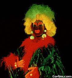 SITGES, LE NOTTI DEL CARNEVALE. - 0257 carnevale - Gay.it Archivio