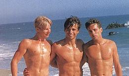 ABBRONZARSI AL PRIMO SOLE - 0259 abbronzatura3 - Gay.it Archivio