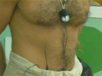 GF2: GIORNO 6 - 09 25 pettofil - Gay.it Archivio