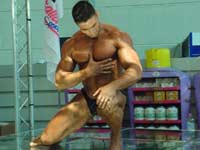 RIMINI 2001: NON SOLO FITNESS - 3 big - Gay.it Archivio