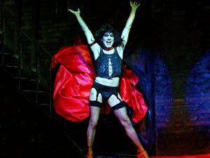 Milano: all'asta i costumi del Rocky Horror Show - Bobsimon - Gay.it Archivio