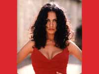 Una Cucinotta in salsa di mandorle! - Cucinottaprimopiano - Gay.it Archivio