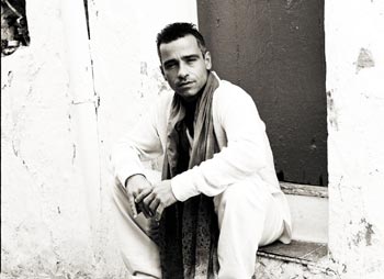 MUSICA GAYA SOTTO L'ALBERO - Francesco Allegretti1 - Gay.it Archivio