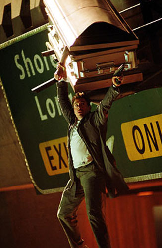 VAL KILMER DETECTIVE GAY - Kiss Kiss Bang Bang - Gay.it Archivio