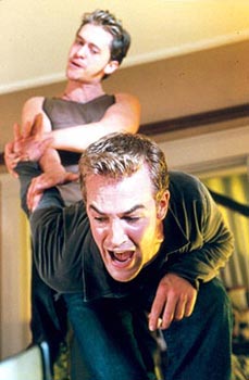 LESBOMAMME HIPPY & BOY BISEX - Le regole dellattrazione 2 - Gay.it Archivio