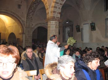 NATALE, UN GAY FA L'OMELIA - Messa Foggia 006 - Gay.it Archivio