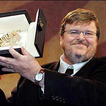 PALMA 'DOC' E UN PREMIO GAY - Michael Moore - Gay.it Archivio
