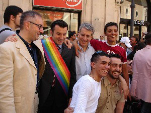 LE COPPIE GAY CI SONO - Pacs day Roma 2005 6 - Gay.it Archivio