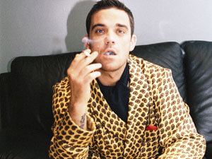 Robbie Williams gay? Vinta causa per diffamazione - RobbieWilliams 02 - Gay.it Archivio