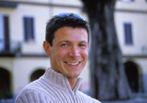 LA DOLCE MUSICA DI ROBERTO - Robert iscr01 - Gay.it Archivio