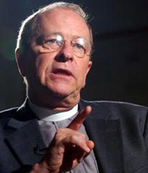PRETI: GAY E LESBICHE SI PUÒ - Robinson - Gay.it Archivio