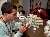 Merck's riduce prezzo anti-aids per poveri - aids medicina 7 - Gay.it Archivio