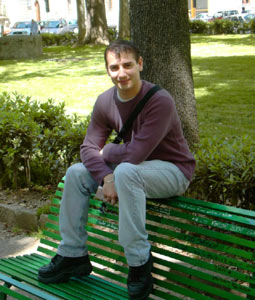 ALEX ODIA LA SOLITUDINE - ales one - Gay.it Archivio