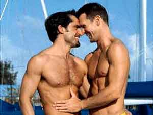E' GUERRA SULLE COPPIE GAY - amore gay30 - Gay.it Archivio