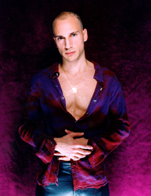 BELLO, BRAVO E GAY! - arigold04 - Gay.it Archivio