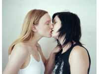 GB: donazione di sperma per coppie lesbiche - baciobis - Gay.it Archivio