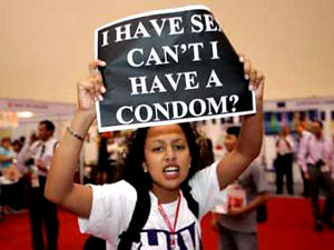 AIDS: 3 MILIONI DI MORTI NEL 2005 - bangkok aids9 - Gay.it Archivio