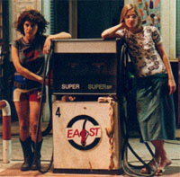 BENZINA SU LYNCH - benzina01 - Gay.it Archivio