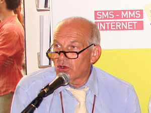Bertinotti: i Pacs siano nel programma dell'Unione - bertinotti prim02 - Gay.it Archivio