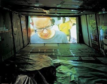 IL VIRUS GAY ALLA BIENNALE - biennale12 - Gay.it Archivio