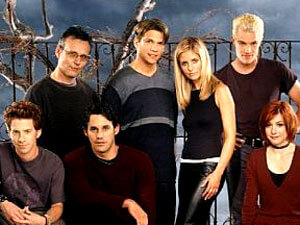 SILENZIO: TORNA L'AMMAZZAVAMPIRI - buffy2 - Gay.it Archivio