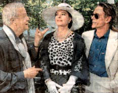 LA DIVINA STRAPAZZATA - callas forever01 - Gay.it Archivio