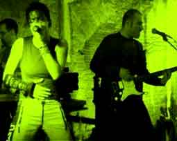 ENERGIA AD ALTO VOLTAGGIO - camikaze04 - Gay.it Archivio