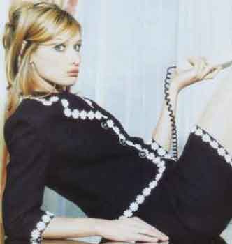 IL BELL'ANATROCCOLO - carla bruni02 - Gay.it Archivio