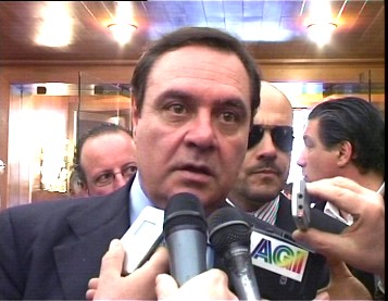 PRODI: LA LEGGE SUL PACS SI FARÀ - clemente mastella - Gay.it Archivio