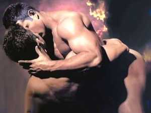 CERCANDO PRINCIPE AZZURRO - coppia tramonto - Gay.it Archivio