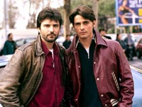 DISTRETTO DI POLIZIA 2: PARLANO I PROTAGONISTI - corrente flaherty - Gay.it Archivio
