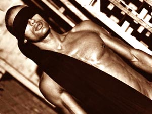 LA DEA BENDATA È GAY? - dio bendato 1 - Gay.it Archivio