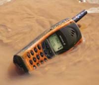 ANTIFURTO PER CELLULARI - ericsson R250Pro - Gay.it Archivio