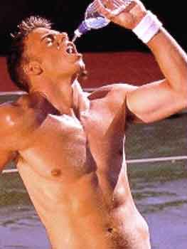 MASSIMO RENDIMENTO IN PALESTRA - fitness soglia03 - Gay.it Archivio