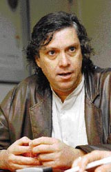 MADRE, GIUDICE, OMOSESSUALE - francisco estevez - Gay.it Archivio