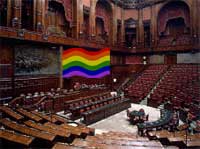 Sondaggio sulla destra: il 55% dice sì ai gay - gay parlamento - Gay.it Archivio