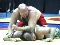 SCALDANDO I MUSCOLI - gaygames01 - Gay.it Archivio