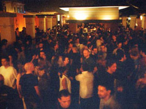 Roma: festa dance per la Pace - gayvillage02 - Gay.it Archivio