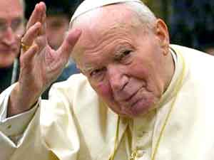 Coppie di fatto: per il Papa provocano danni - giovanni paolo II 2 - Gay.it Archivio