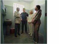 BRAVA, BRAVA, BRAVISSIMA HILLARY! - hillary2 - Gay.it Archivio