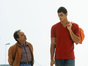 IL TRIONFO DI OZPETEK - imbalsamatore01 - Gay.it Archivio